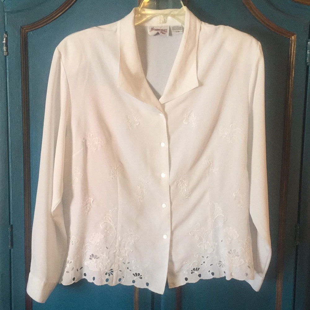 Plus Embroidered Filigree Button Blouse